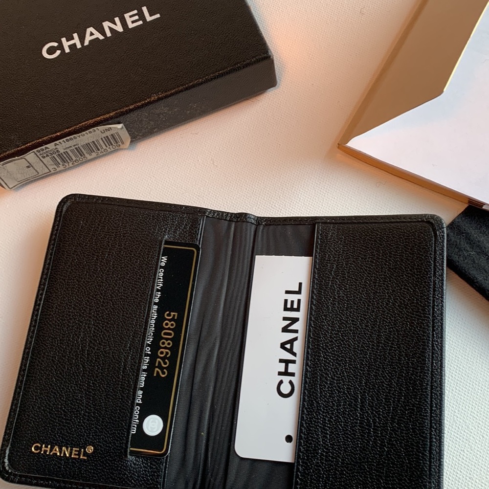 CHANEL Black Leather Agenda or Credit Card Case w/ Gold CC Logo New w/ Tags 🖤 - Picture 13 of 16